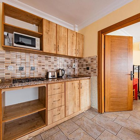 Ten Apart Hotel Fethiye Esterno foto