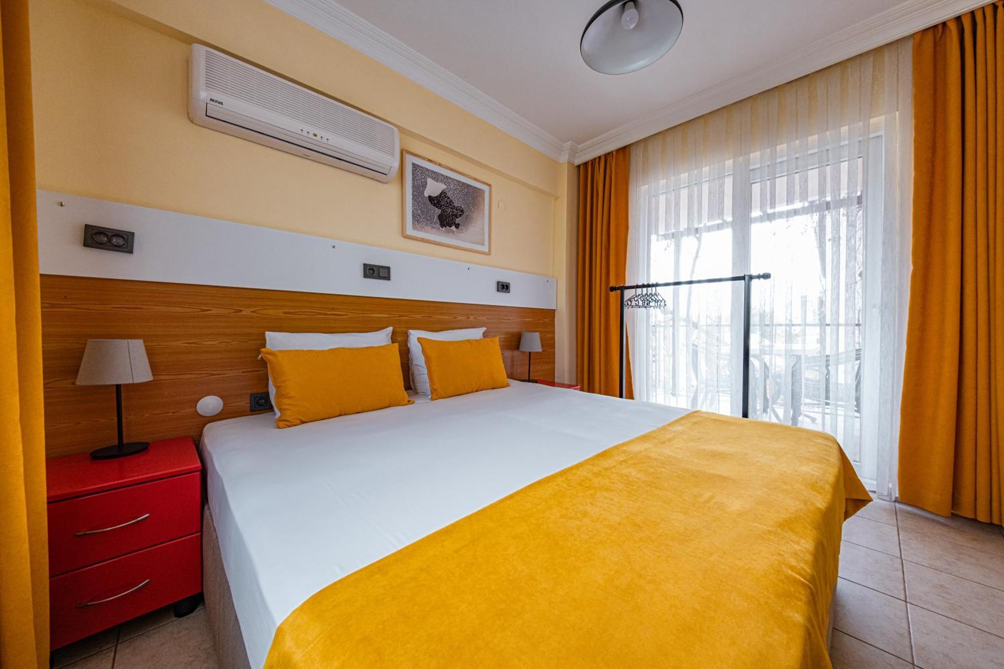 Ten Apart Hotel Fethiye Esterno foto