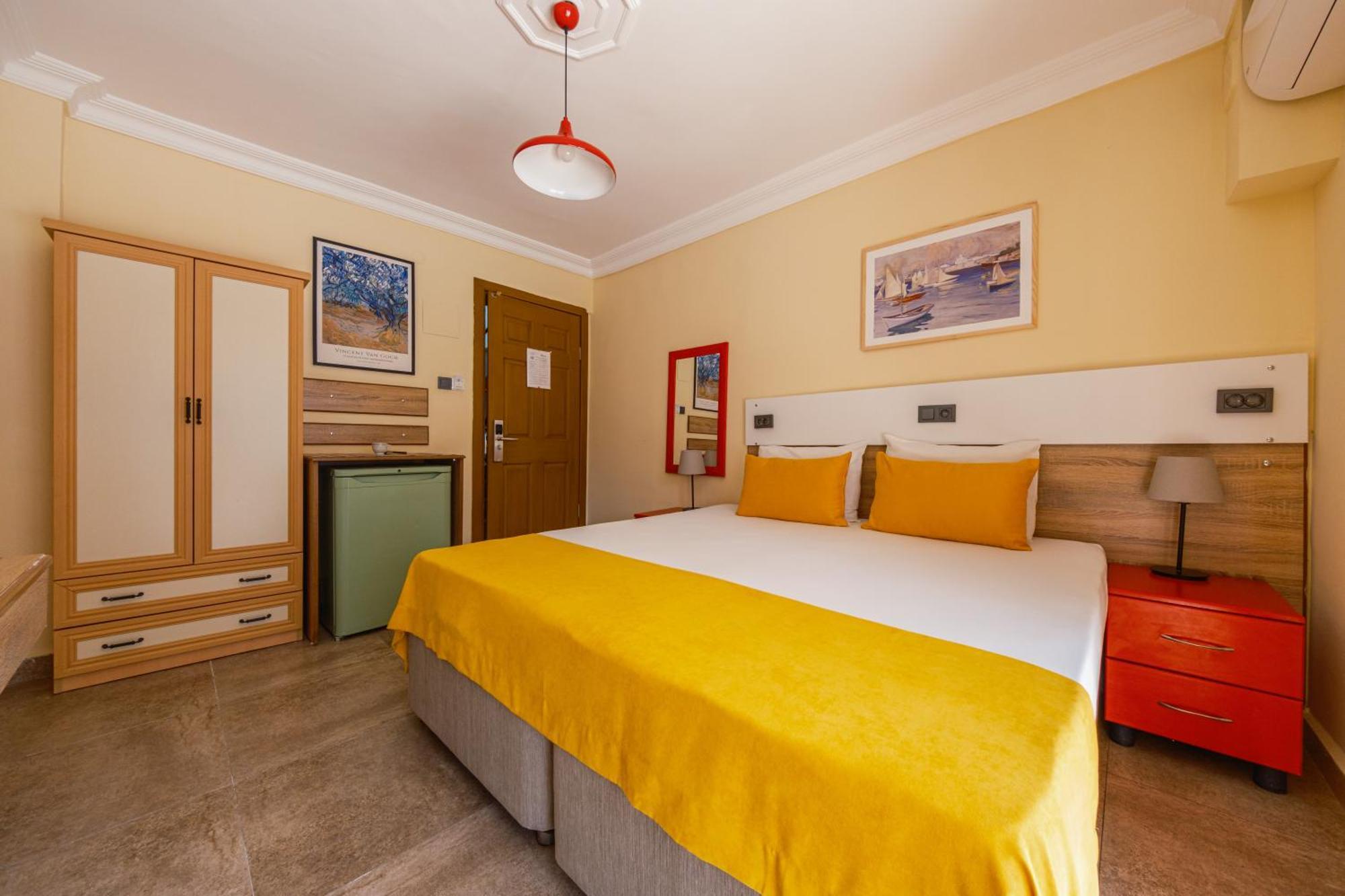 Ten Apart Hotel Fethiye Esterno foto